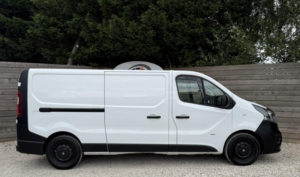 2017 Vauxhall Vivaro 1.6 Cdti 2900 Biturbo in White — image 3