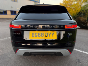 2018 Land Rover Range Rover Velar 2.0 D180 R-Dynamic Hse Auto 4WD Euro 6 (s/s) 5dr in Black — image 6