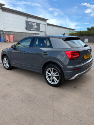 2019 Audi Q2 1.6 Tdi 30 S Line SUV 5dr Diesel Manual Euro 6 (s/s) (116 Ps) in Grey — image 3