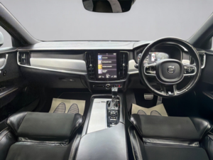2019 Volvo V90 2.0 R-Design D4 in Grey — image 3