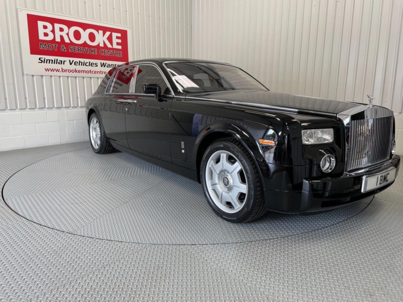 2006 Rolls-Royce Phantom 6.7 V12 Auto Euro 3 4dr in Black — image 1