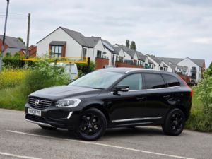 2013 Volvo Xc60 2.4 D5 Se Lux Nav Geartronic AWD Euro 5 5dr in Black — image 3