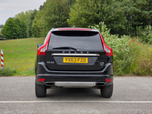 2013 Volvo Xc60 2.4 D5 Se Lux Nav Geartronic AWD Euro 5 5dr in Black — image 6