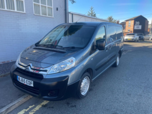 2015 Citroen Dispatch 2.0 1200 Hdi Enterprise Fwd L2 H1 5dr in Grey — image 2