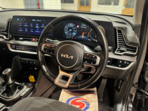 2022 Kia Sportage 1.6 Crdi 3 Euro 6 (s/s) 5dr in Black — image 5