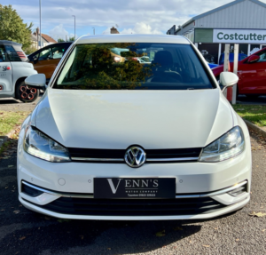 2017 Volkswagen Golf 1.4 Tsi Bluemotion Tech Se Nav in White — image 2