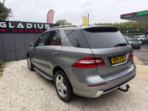 2014 Mercedes-Benz M Class 3.0 Ml350 V6 Bluetec Amg Sport G-Tronic 4WD Euro 6 (s/s) 5dr in Silver — image 4