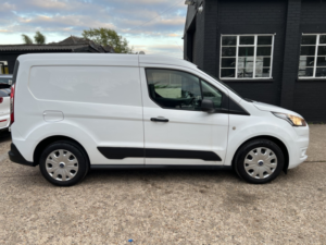 2021 Ford Transit Connect 1.5 Transit Connect Trend Van 200 L1 1.5l Ecoblue 100ps Fwd 6 Speed Manual in White — image 6