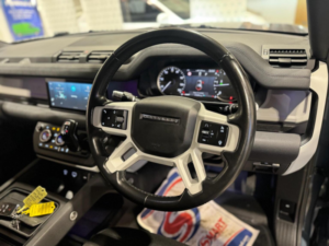 2020 Land Rover Defender 110 2.0 Sd4 S Auto 4WD Euro 6 (s/s) 5dr in Blue — image 3
