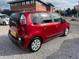 2011 Citroen C3 Picasso 1.6 Hdi Vtr+ Euro 5 5dr in Red — image 6