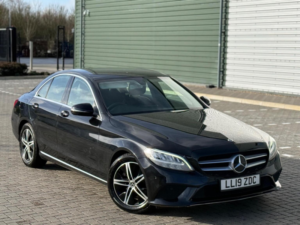 2019 Mercedes-Benz C Class 1.5 C200 Mhev Eq Boost Sport G-Tronic+ Euro 6 (s/s) 4dr in Black — image 5