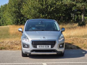 2014 Peugeot 3008 2.0 Hdi Allure SUV 5dr Diesel Auto Euro 5 (163 Ps) in Silver — image 2