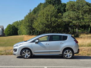 2014 Peugeot 3008 2.0 Hdi Allure SUV 5dr Diesel Auto Euro 5 (163 Ps) in Silver — image 4