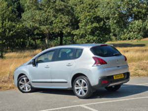 2014 Peugeot 3008 2.0 Hdi Allure SUV 5dr Diesel Auto Euro 5 (163 Ps) in Silver — image 5