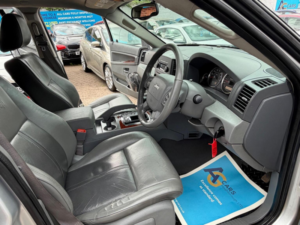 2007 Jeep Grand Cherokee 3.0 Crd Limited 4WD 5dr in Silver — image 3