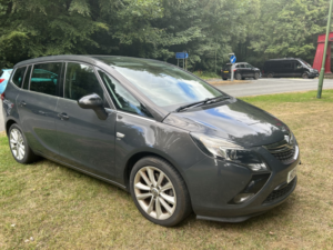 2015 Vauxhall Zafira Tourer 2.0 Cdti Elite in Grey — image 2