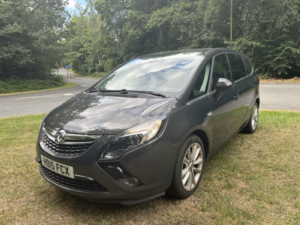 2015 Vauxhall Zafira Tourer 2.0 Cdti Elite in Grey — image 4