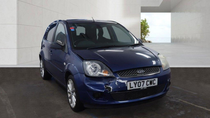 2007 Ford Fiesta 1.4 Zetec Climate 5dr in Blue — image 1