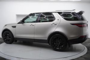 2017 Land Rover Discovery 2.0 Sd4 Hse Auto 4WD Euro 6 (s/s) 5dr in Gold — image 6