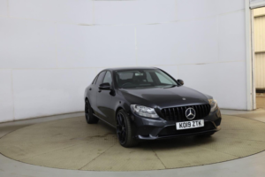 2019 Mercedes-Benz C Class 2.0 C220d Se G-Tronic+ Euro 6 (s/s) 4dr in Black — image 3