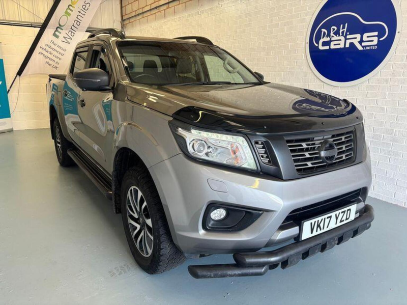 2017 Nissan Navara 2.3 Dci Tekna Auto 4WD Euro 6 4dr in Grey — image 1