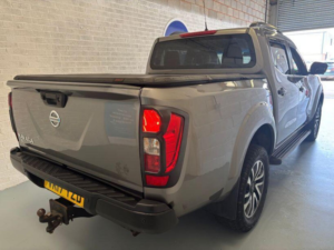 2017 Nissan Navara 2.3 Dci Tekna Auto 4WD Euro 6 4dr in Grey — image 4