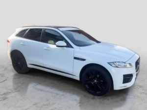 2016 Jaguar F-Pace 2.0 D180 R-Sport SUV 5dr Diesel Auto AWD Euro 6 (s/s) (180 Ps) in White — image 2