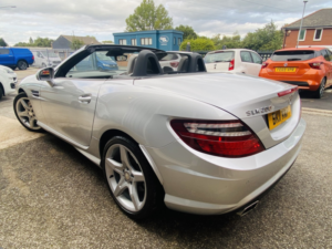 2011 Mercedes-Benz Slk 1.8 Slk200 Blueefficiency Amg Sport Edition 125 in Silver — image 3