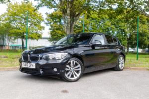 2017 BMW 1 Series 1.5 118i Sport 5-Door in Black — image 3