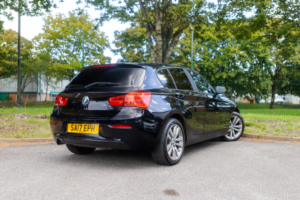 2017 BMW 1 Series 1.5 118i Sport 5-Door in Black — image 4