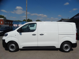 2022 Peugeot E-Expert E 1200 75kwh Professional Standard Panel Van Auto Mwb 6dr in White — image 4