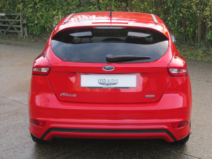 2016 Ford Focus 1.0 T Ecoboost Zetec S in Red — image 5