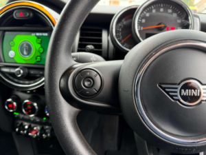 2019 MINI Hatch 1.5 Cooper Classic Steptronic Euro 6 (s/s) 3dr in Blue — image 5