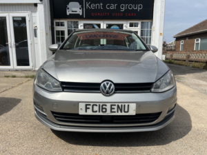 2016 Volkswagen Golf 1.4 Tsi Bluemotion Tech Match Edition in Silver — image 5