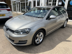 2016 Volkswagen Golf 1.4 Tsi Bluemotion Tech Match Edition in Silver — image 6