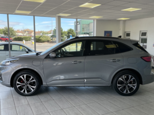 2024 Ford Kuga 2.5 Kuga St-Line X Edition 5 Door 2.5l Duratec PHEV 225ps Fwd CVT Automatic in Silver — image 6