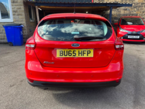 2015 Ford Focus 1.5 Tdci Zetec Euro 6 (s/s) 5dr in Red — image 5