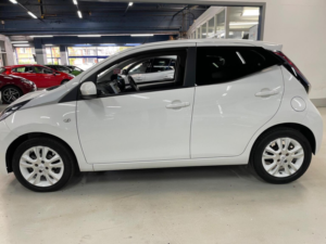 2016 Toyota Aygo 1.0 Vvt-I X-Pure Euro 6 5dr in White — image 6