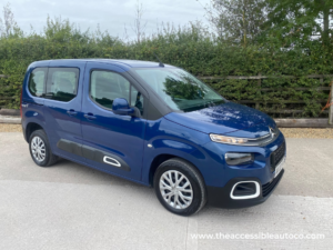 2020 Citroen Berlingo 1.5 Bluehdi Feel 4 Seater in Blue — image 2