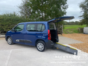 2020 Citroen Berlingo 1.5 Bluehdi Feel 4 Seater in Blue — image 6