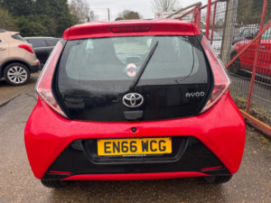 2017 Toyota Aygo 1.0 Vvt-I X-Play Euro 5 5dr Euro 5 in Red — image 5