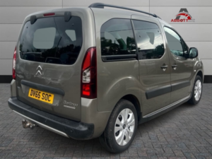 2015 Citroen Berlingo 1.6 Bluehdi Xtr in Brown — image 3