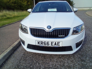 2016 Skoda Octavia 2.0 Tdi Vrs in White — image 2
