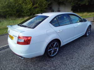 2016 Skoda Octavia 2.0 Tdi Vrs in White — image 6