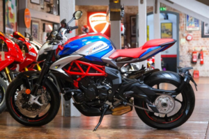 2019 Mv Agusta Dragster Brutale "america" Zero Miles! One Of 200 in Multicolour — image 3