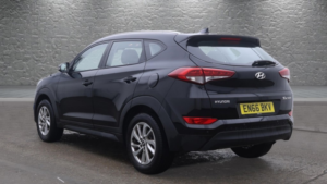 2016 Hyundai Tucson 1.6 Tucson Se Nav 1.6 Gdi 132ps Bd No Aa in Black — image 3