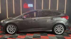 2018 Ford Focus 1.0 T Ecoboost St-Line in Grey — image 4