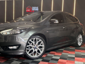 2018 Ford Focus 1.0 T Ecoboost St-Line in Grey — image 6
