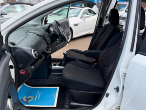 2010 Nissan Note 1.4 16v N-Tec Euro 4 5dr in White — image 4