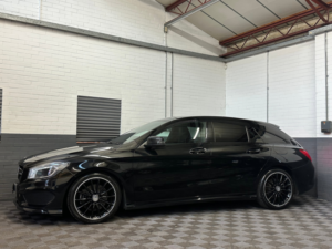 2015 Mercedes-Benz Cla 2.1 Cla220d Amg Sport Shooting Brake 5dr Diesel 7g-Dct Euro 6 (s/s) (177 Ps) in Black — image 4